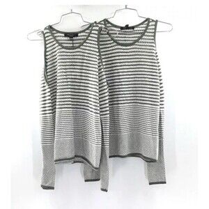 Romeo & Juliet Women's Pullover Sweater - Size M Lot‎ Of 2 Retail $108
